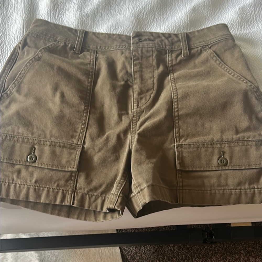 Women's REI army green Shorts